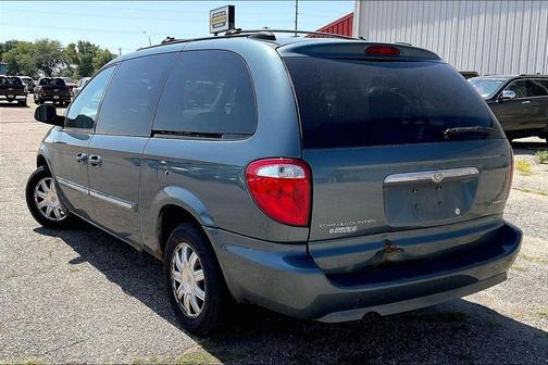 Magnesium Pearl 2005 Chrysler Town & Country Touring