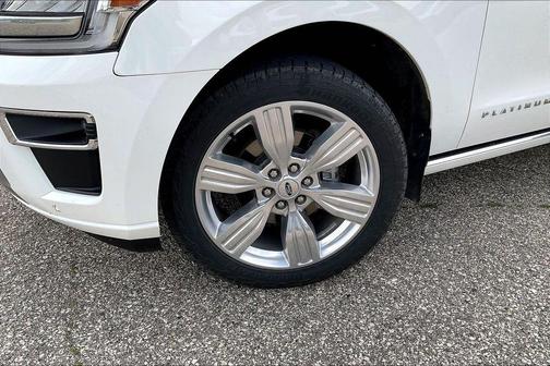 White Metallic 2023 Ford Expedition Max Platinum