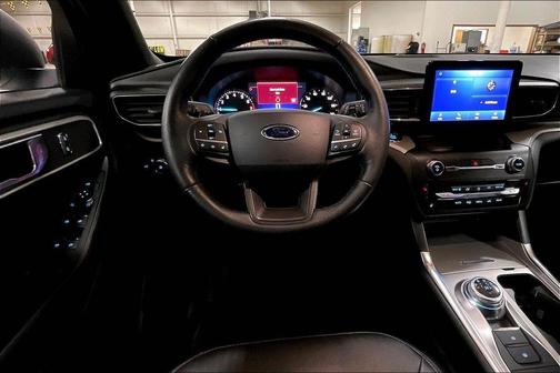 Oxford White 2020 Ford Explorer XLT