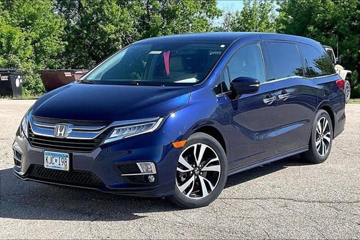 Blue 2018 Honda Odyssey Elite