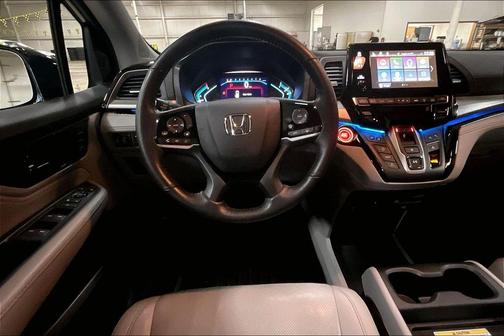 Blue 2018 Honda Odyssey Elite