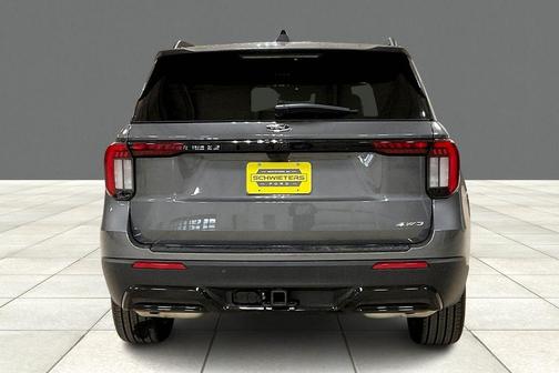 Carbonized Gray Metallic 2026 Ford Explorer ST-Line