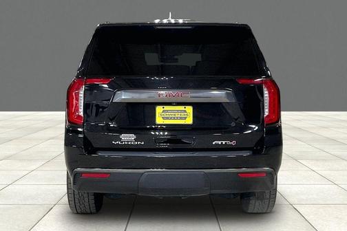 Black 2021 GMC Yukon AT4