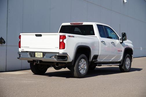 Summit White 2022 Chevrolet Silverado 2500 LTZ