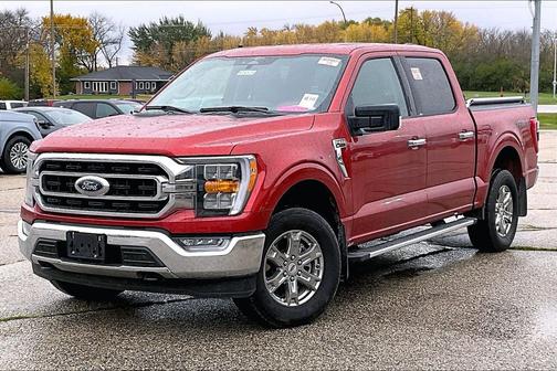 Chili Pepper Red 2023 Ford F-150 XLT