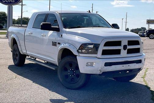 Bright White Clearcoat 2017 RAM 2500 Big Horn