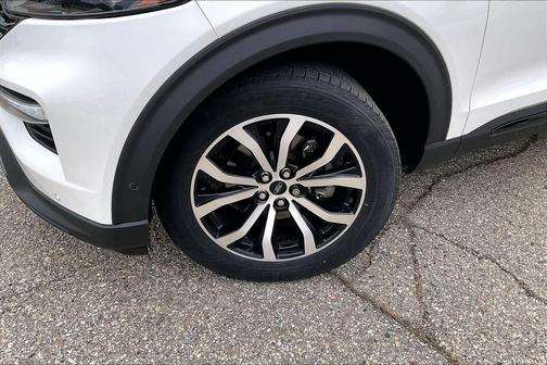 White Metallic 2020 Ford Explorer ST