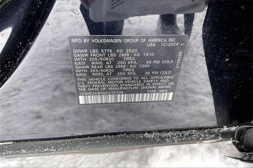 2025 Volkswagen Atlas Cross Sport 2.0T SE w/Technology