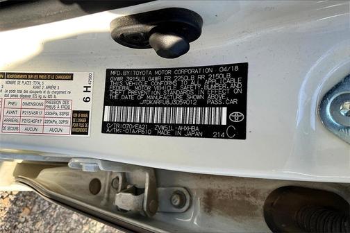 2018 Toyota Prius Four Touring