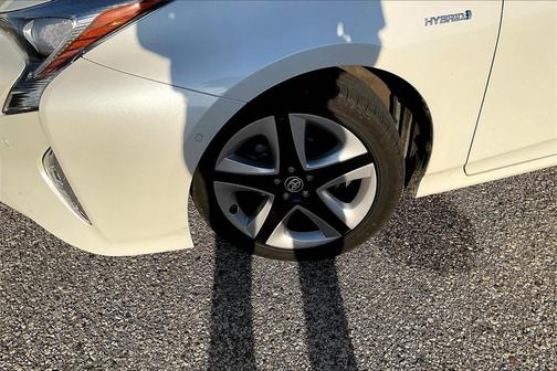 2018 Toyota Prius Four Touring