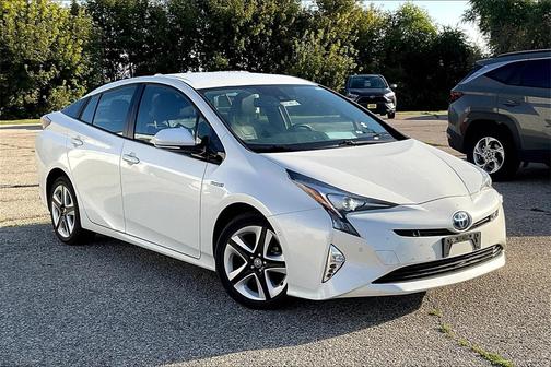 2018 Toyota Prius Four Touring