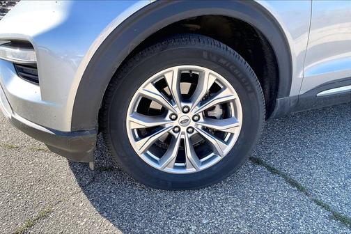 Silver Metallic 2020 Ford Explorer Base