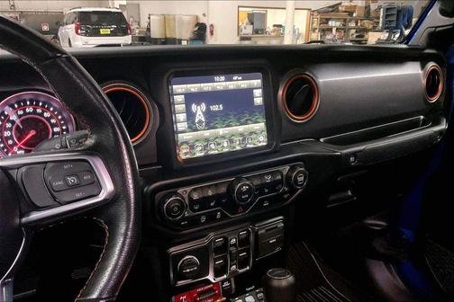 Hydro Blue Pearlcoat 2022 Jeep Gladiator Mojave