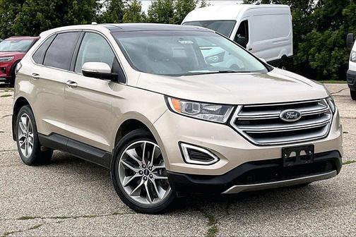 White Gold Metallic 2018 Ford Edge Titanium