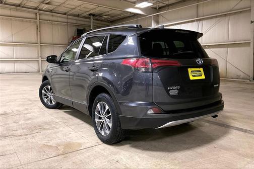 2018 Toyota RAV4 Hybrid LE Plus