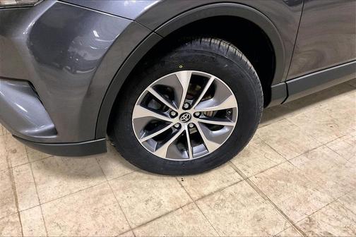 2018 Toyota RAV4 Hybrid LE Plus