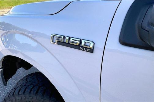 White 2017 Ford F-150 XLT