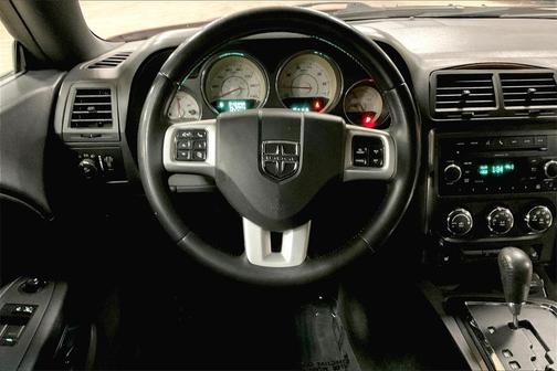 2011 Dodge Challenger Base