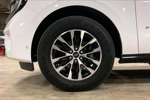 Oxford White 2025 Ford Expedition Max Platinum