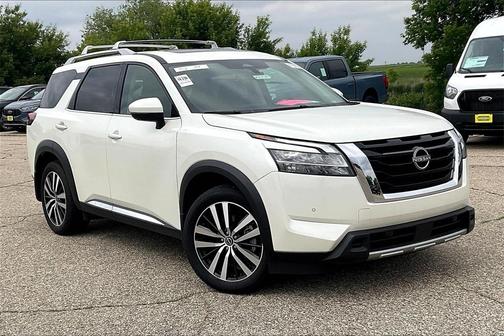 2024 Nissan Pathfinder Platinum