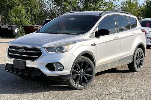 Ingot Silver 2019 Ford Escape SE