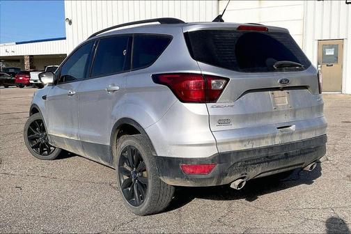 Ingot Silver 2019 Ford Escape SE