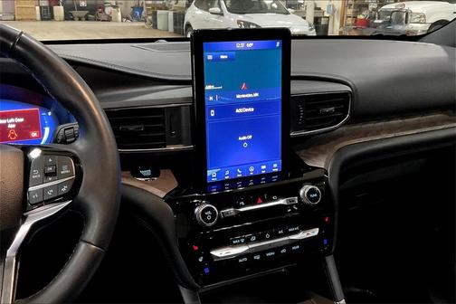 2022 Ford Explorer Platinum