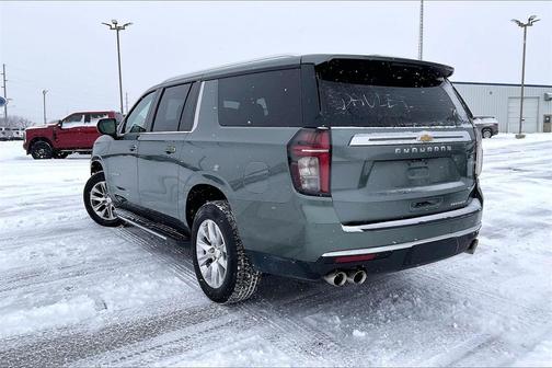 2023 Chevrolet Suburban Premier