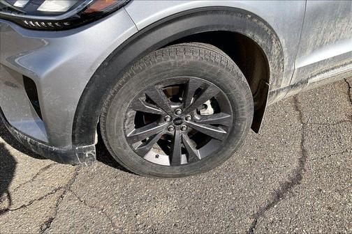 Silver Metallic 2025 Ford Explorer Active