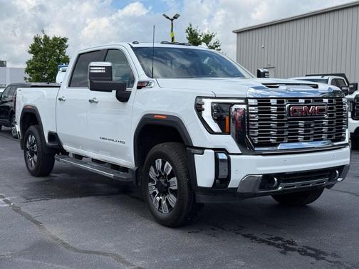 Summit White 2025 GMC Sierra 3500 Denali
