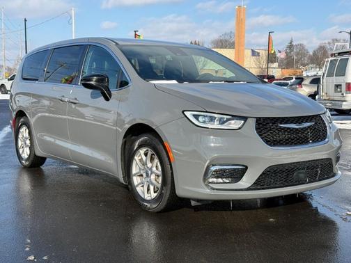Gray 2025 Chrysler Pacifica L