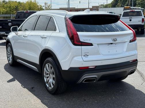 2021 Cadillac XT4 Premium Luxury