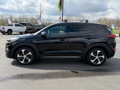 Black 2016 Hyundai TUCSON Sport