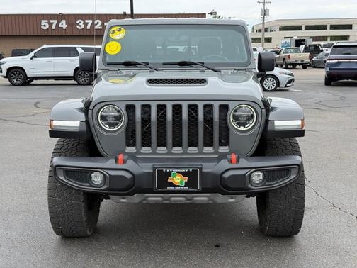 Gray 2021 Jeep Gladiator Mojave