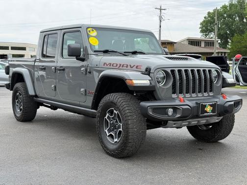 Gray 2021 Jeep Gladiator Mojave