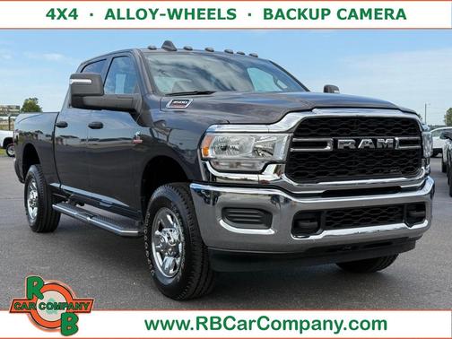 2024 RAM 3500 Tradesman Crew Cab 4x4 6'4' Box