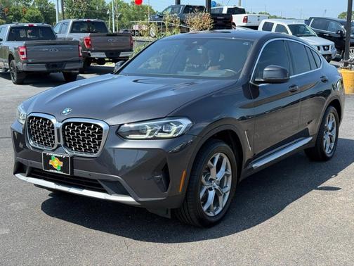 2022 BMW X4 xDrive30i
