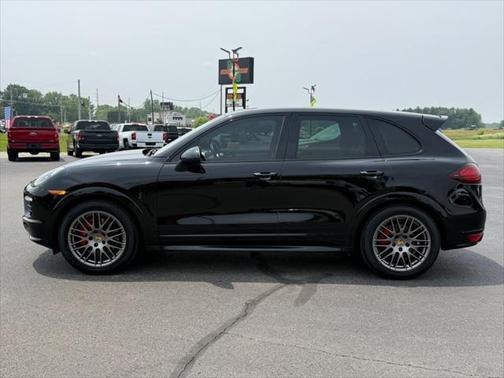 2014 Porsche Cayenne GTS