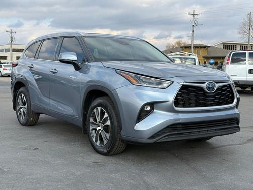 2021 Toyota Highlander Hybrid XLE