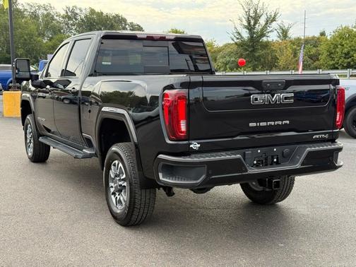 2022 GMC Sierra 2500 AT4