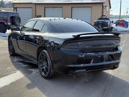 2016 Dodge Charger SXT