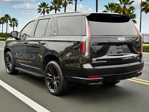 2021 Cadillac Escalade Sport