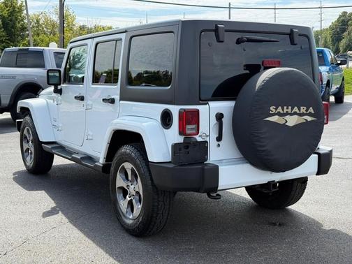2016 Jeep Wrangler Unlimited Sahara