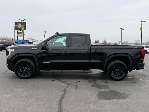 2022 GMC Sierra 1500 Elevation