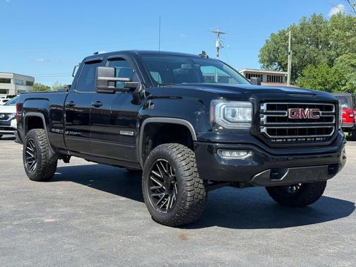 Black 2017 GMC Sierra 1500 SLE