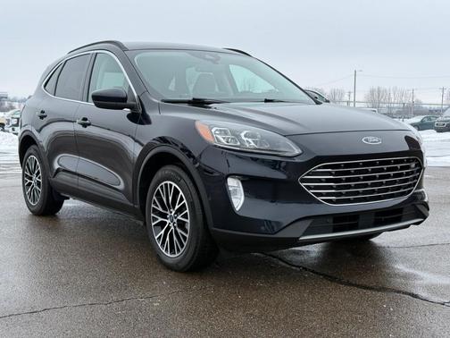2021 Ford Escape Titanium