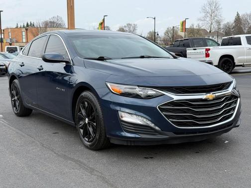 Blue 2019 Chevrolet Malibu LT