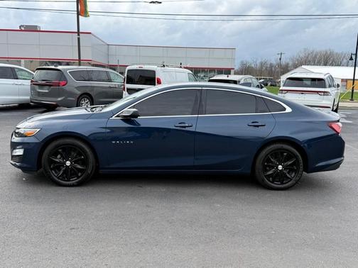 Blue 2019 Chevrolet Malibu LT