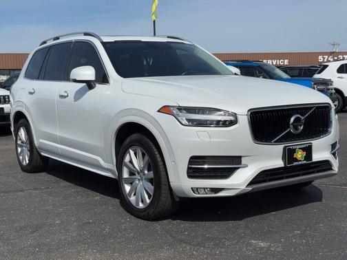 2019 Volvo XC90 T6 Momentum