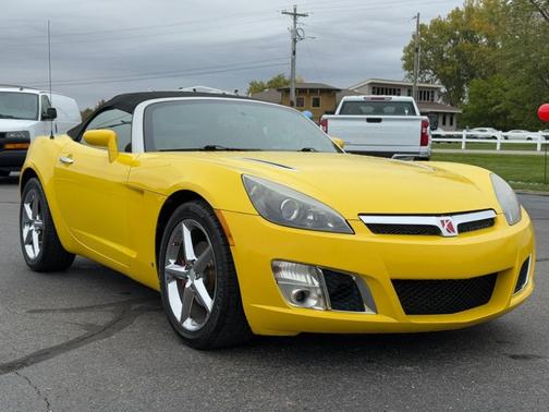 2009 Saturn Sky Red Line
